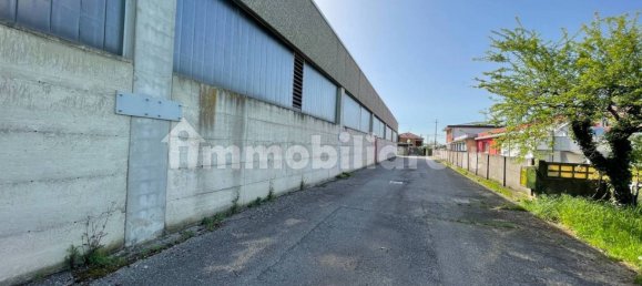 5 rooms Warehouse in Fagnano Olona, Italy No. 81241 19
