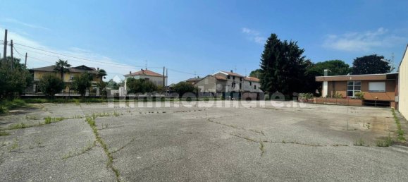 5 rooms Warehouse in Fagnano Olona, Italy No. 81241 26