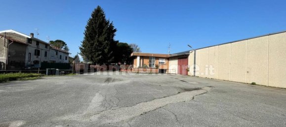 5 rooms Warehouse in Fagnano Olona, Italy No. 81241 32