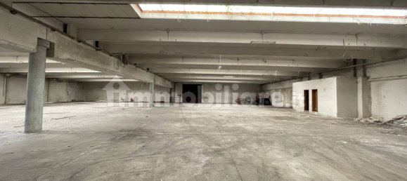 5 rooms Warehouse in Fagnano Olona, Italy No. 81241 15