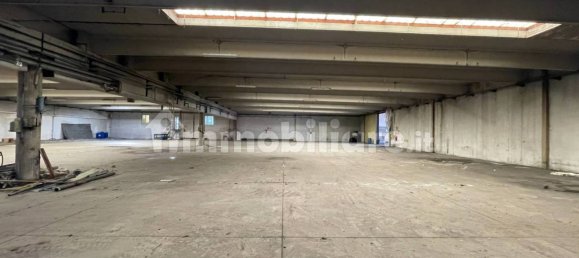 5 rooms Warehouse in Fagnano Olona, Italy No. 81241 24
