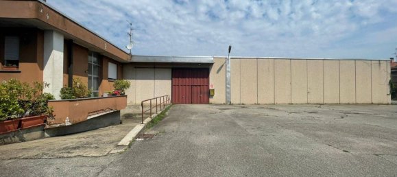 5 rooms Warehouse in Fagnano Olona, Italy No. 81241 6