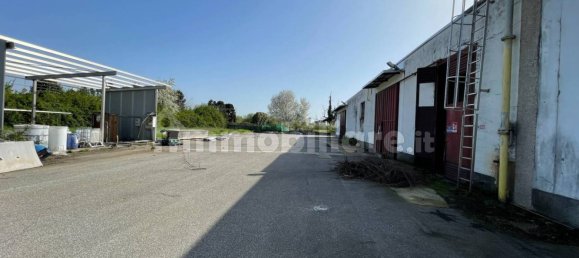 5 rooms Warehouse in Fagnano Olona, Italy No. 81241 34