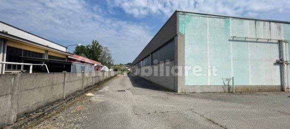 5 rooms Warehouse in Fagnano Olona, Italy No. 81241 45