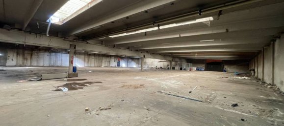 5 rooms Warehouse in Fagnano Olona, Italy No. 81241 12