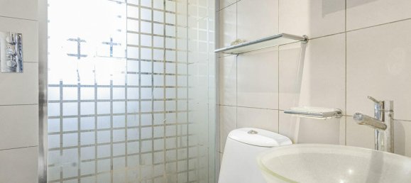 2 bedrooms House in Surrey, United Kingdom No. 8581 21