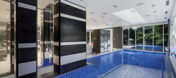 8 bedrooms House in London, United Kingdom No. 13033 16