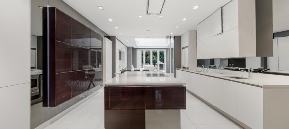 8 bedrooms House in London, United Kingdom No. 13033 5