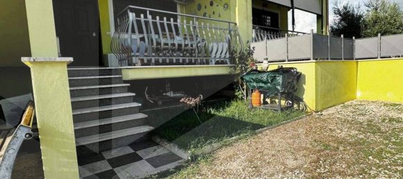 4 rooms Apartment in Rome, Italy No. 32782 5