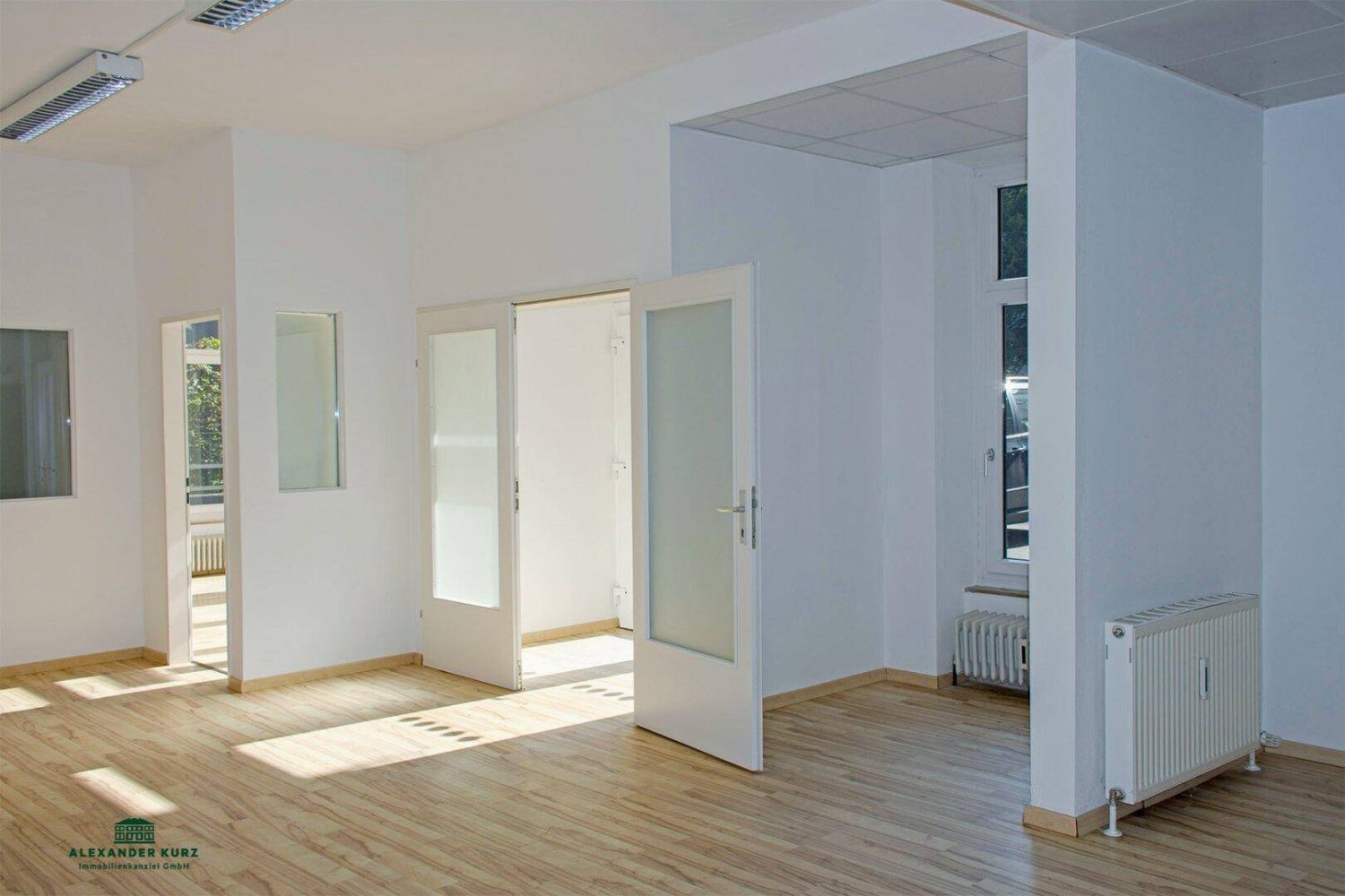 582m² Office in Salzburg, Austria No. 104134