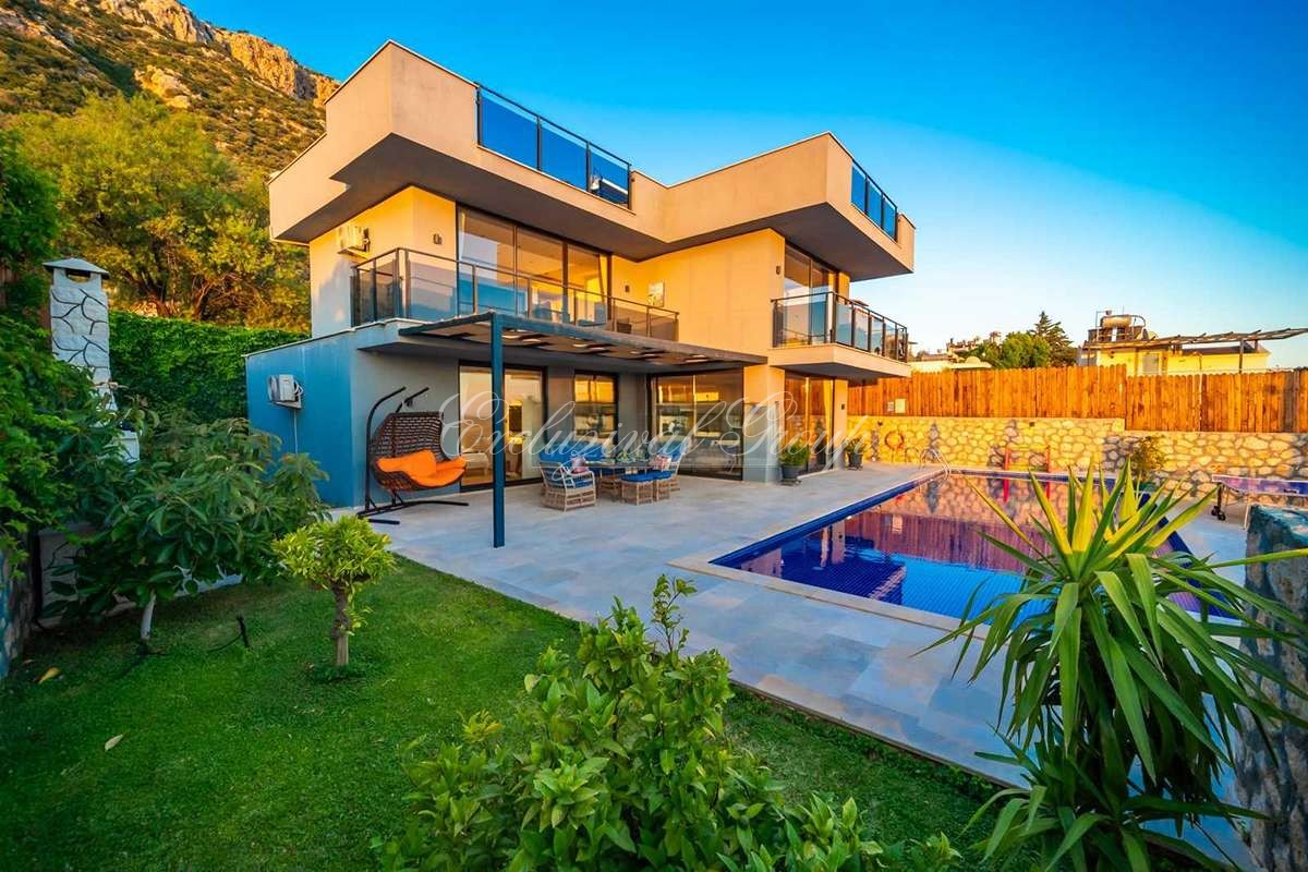 Villa 3+1 em Kalkan, Turkey N.º 48428