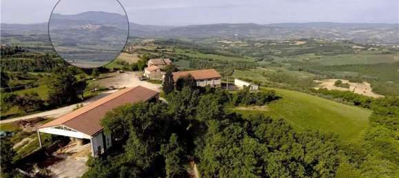 30 rooms House in Gualdo Cattaneo, Italy No. 66873 4