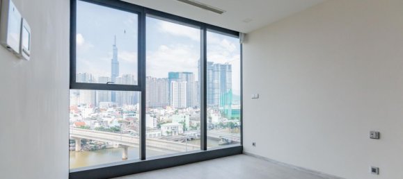 2 rooms Office in District 1, Vietnam No. 17980 10