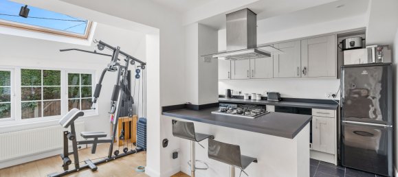 3 bedrooms House in Horsham, United Kingdom No. 982 17