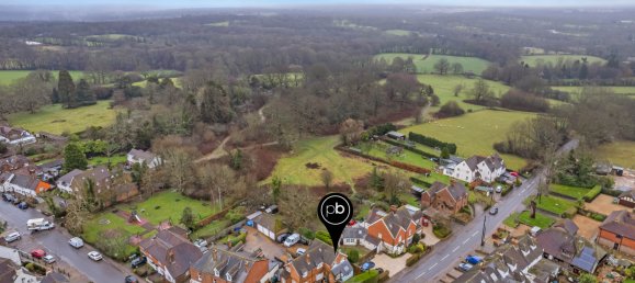 3 bedrooms House in Horsham, United Kingdom No. 982 31