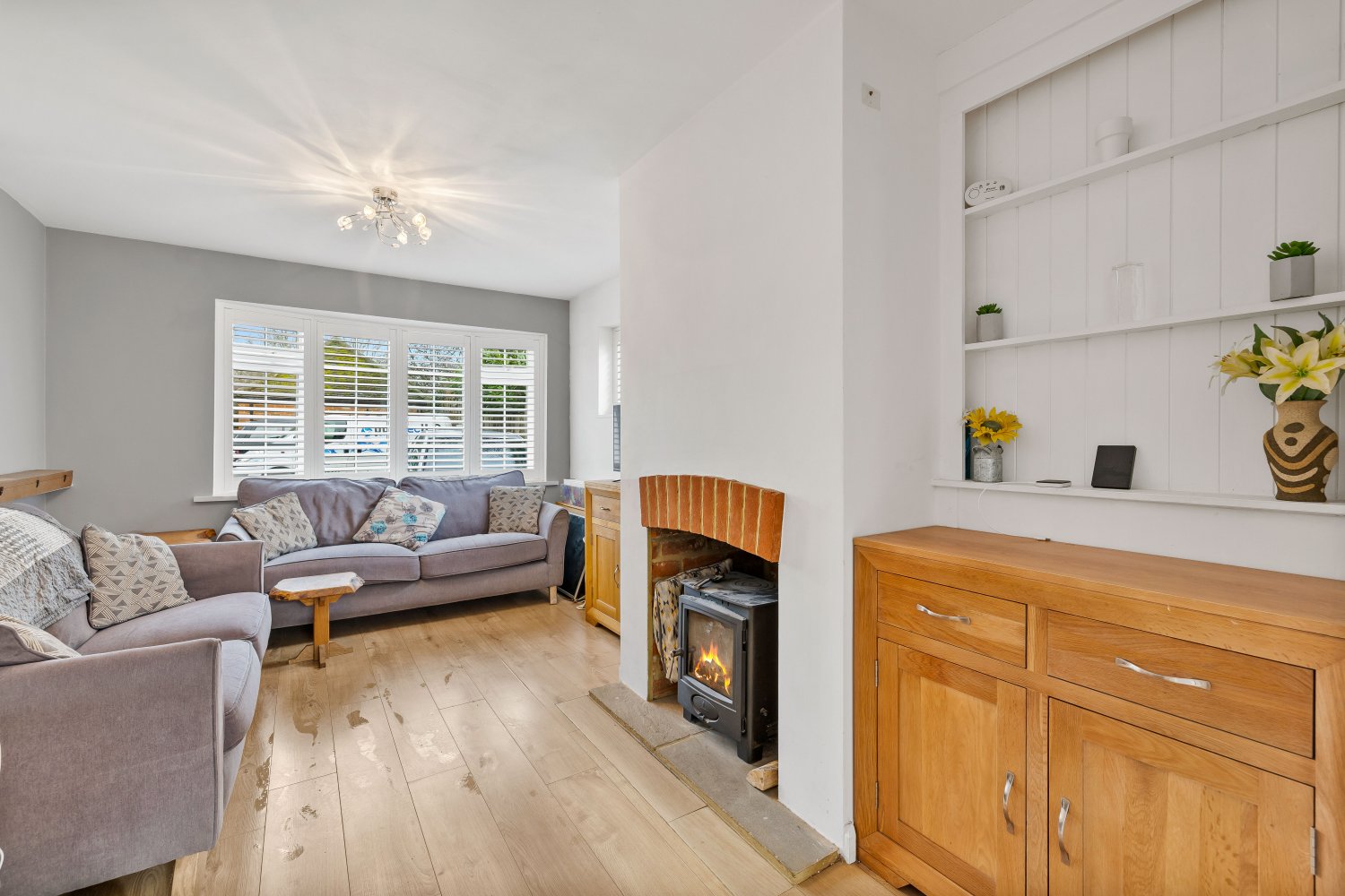 3 bedrooms House in Horsham, United Kingdom No. 982