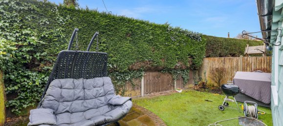 3 bedrooms House in Horsham, United Kingdom No. 982 45