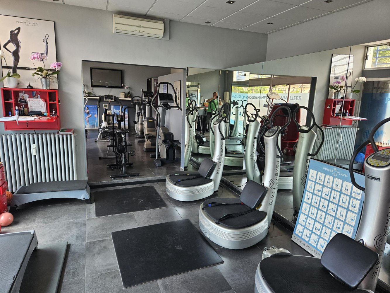 Propiedad comercial en Troyes, France 100 m² No. 258135