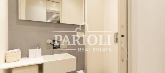 3 rooms Apartment in Rome, Italy No. 21569 17