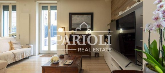 3 rooms Apartment in Rome, Italy No. 21569 7