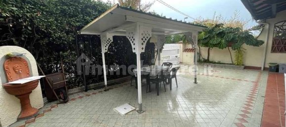 2 bedrooms Villa in Forte dei Marmi, Italy No. 194177 12