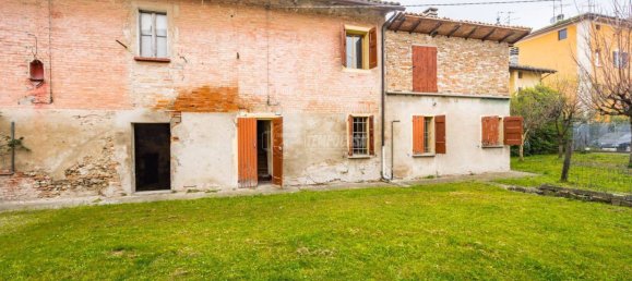 Casa de 4 dormitorios en Castelfranco Emilia, Italy No. 129075 4