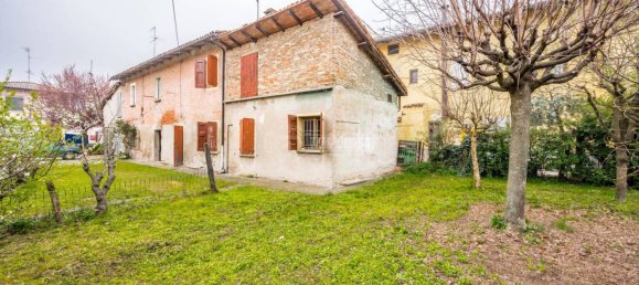 Casa de 4 dormitorios en Castelfranco Emilia, Italy No. 129075 9