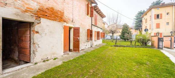 Casa de 4 dormitorios en Castelfranco Emilia, Italy No. 129075 5