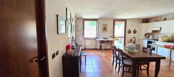 4 rooms Apartment in Montechiarugolo, Italy No. 268693 8