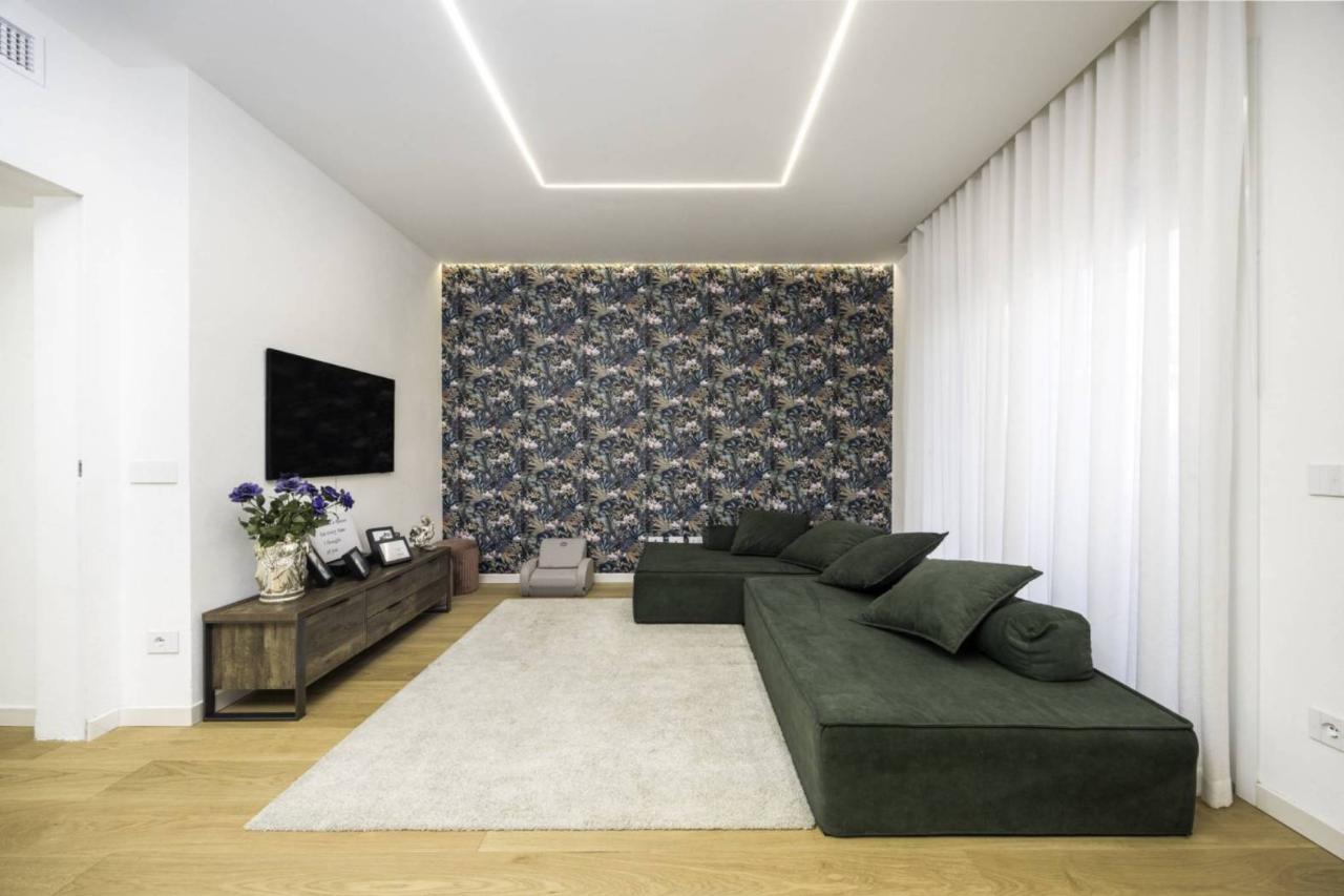 5 rooms Apartment in Cervia, Italy No. 70666