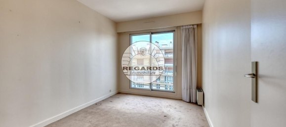 2 bedrooms Apartment in Clamart, France No. 296573 3