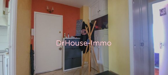 3 bedrooms Apartment in Fontenay-le-Fleury, France No. 176910 16