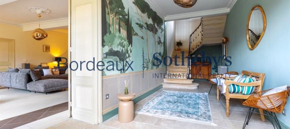 9 bedrooms Castles in Bordeaux, France No. 297708 2