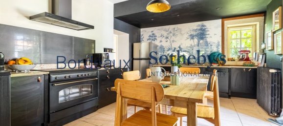 9 bedrooms Castles in Bordeaux, France No. 297708 5