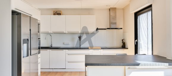 5 bedrooms House in Ecully, France No. 351674 3