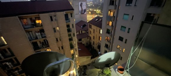 2-salle Appartement à Milan, Italy No. 246865 7