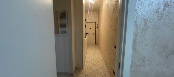 2-salle Appartement à Milan, Italy No. 246865 18