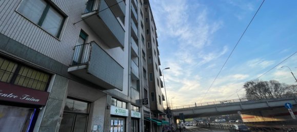 2-salle Appartement à Milan, Italy No. 246865 8