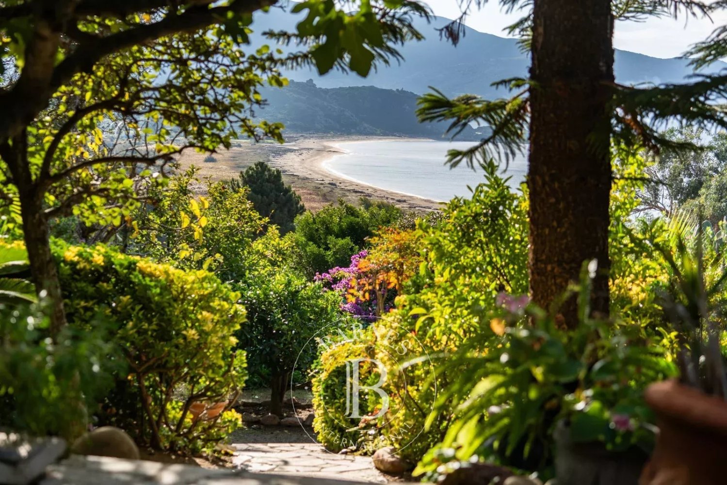 3 bedrooms Villa in Vico, France No. 40782