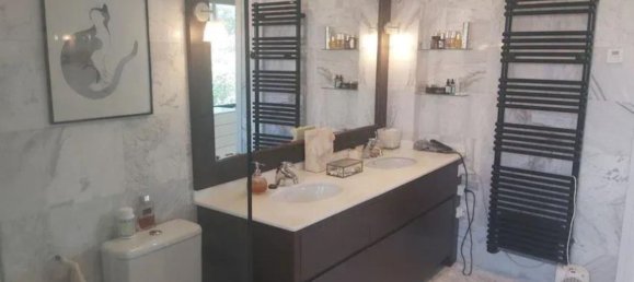 Apartamento de 3 dormitorios en Marbella, Spain No. 237220 14