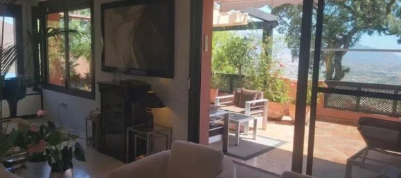 Apartamento de 3 dormitorios en Marbella, Spain No. 237220 13
