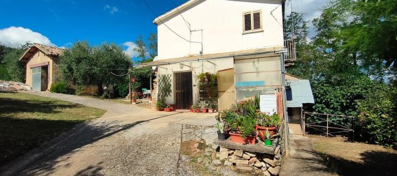 5 rooms House in Ari, Italy No. 308069 5