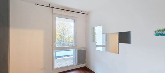 Apartamento de 2 dormitorios en Tours, France No. 253625 4