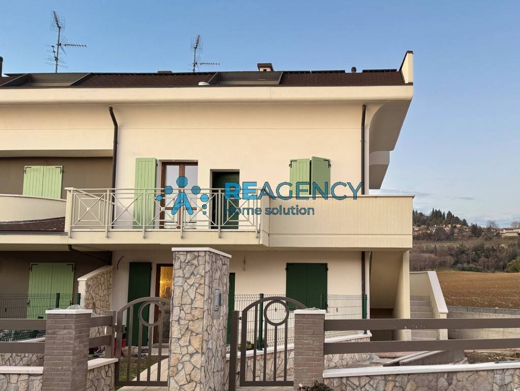 2 bedrooms Apartment in Creazzo, Italy No. 218852