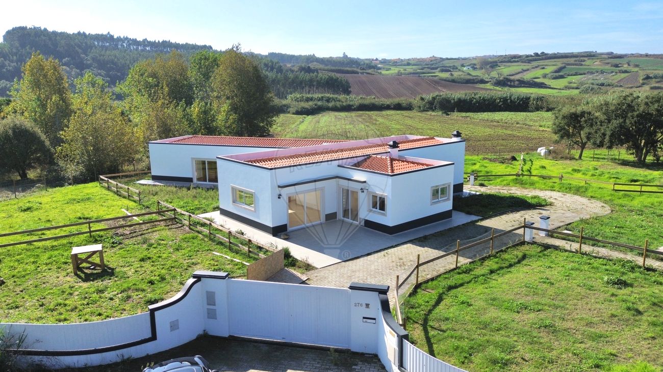 4 bedrooms House in Lourinha, Portugal No. 54744