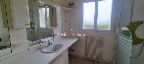 4 bedrooms House in Montcresson, France No. 53050 9