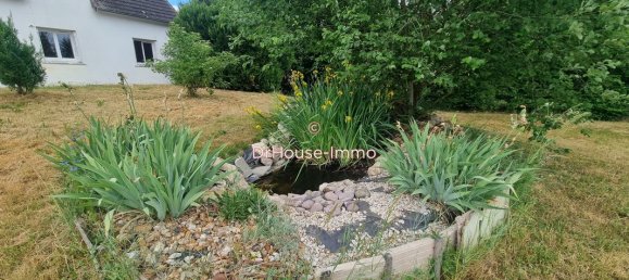 4 bedrooms House in Montcresson, France No. 53050 13