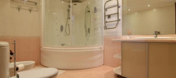 4 Schlafzimmer Wohnung in Limassol, Cyprus, Nr. 12676 9