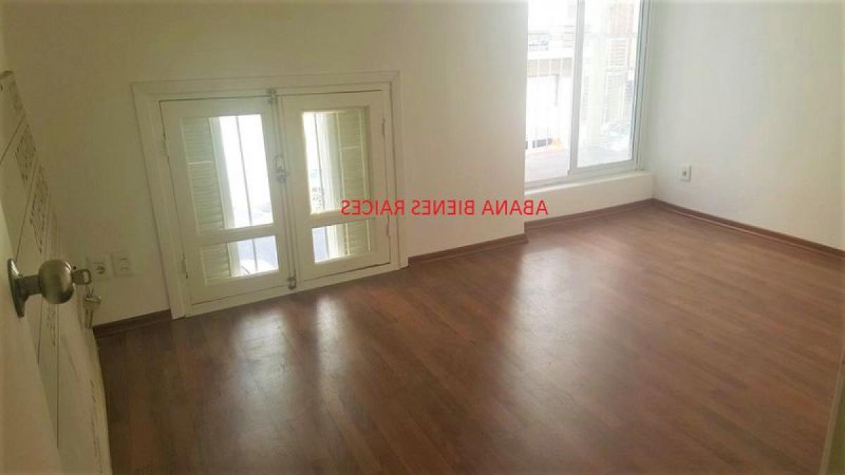 2 bedrooms Apartment in Montevideo, Uruguay No. 9048