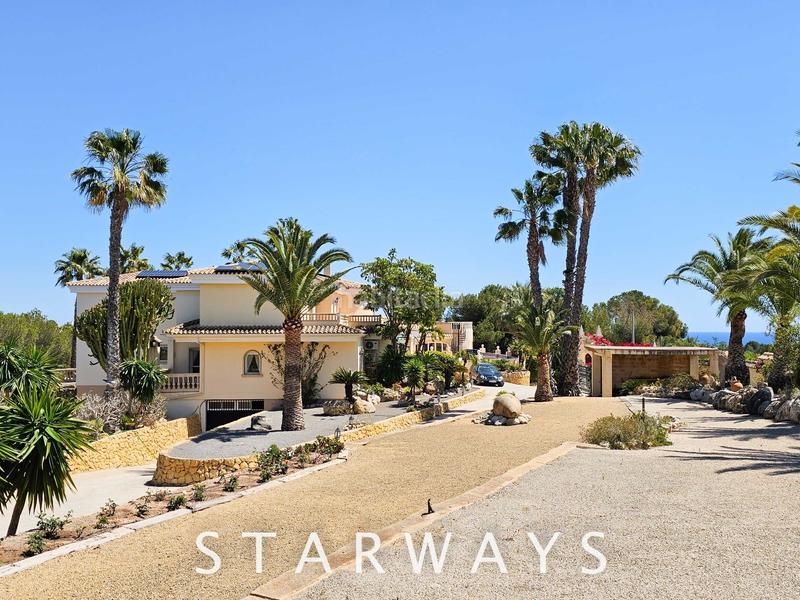 8 bedrooms Villa in Alicante, Spain No. 145291